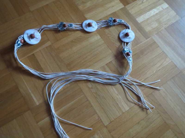 Gürtel mit Perlmutt Elemente, sehr interessant