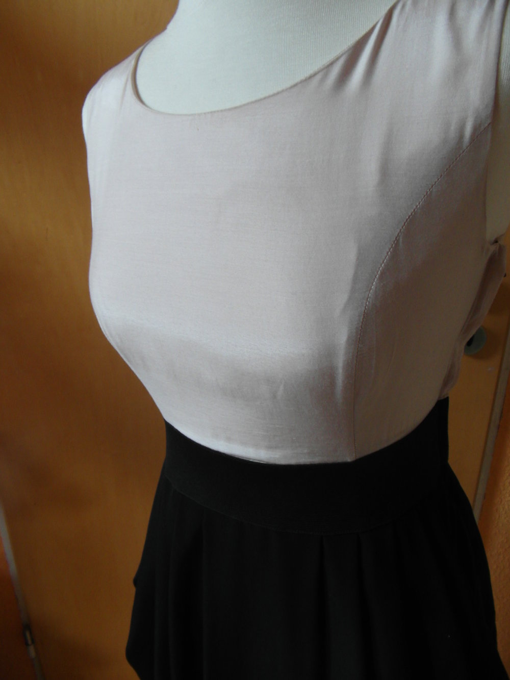 Elegantes Ballonkleid 