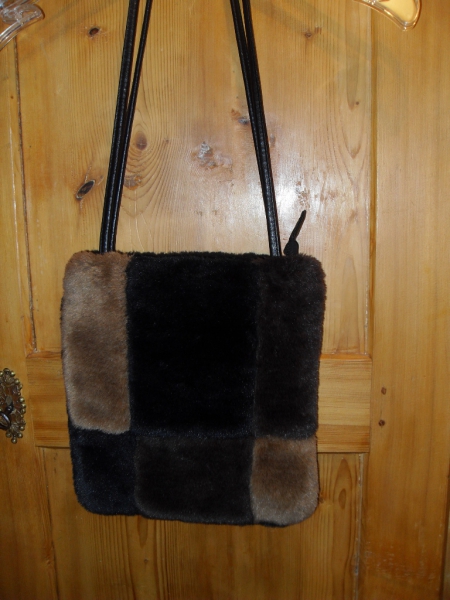 ESPRIT Handtasche Umhängetasche Felltasche