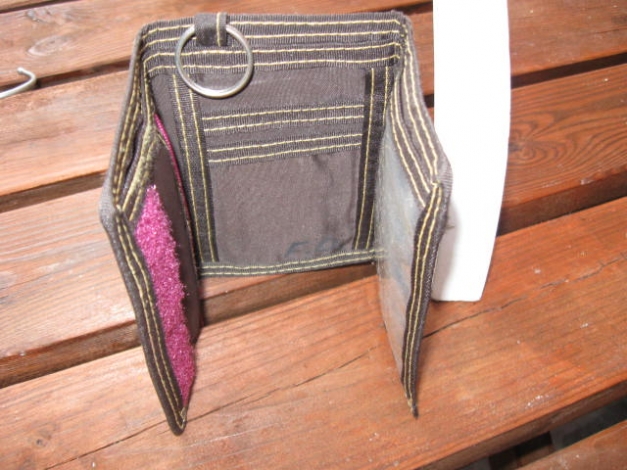 °°° Kleine Geldbörse mit Totenkopfmotiv °°°