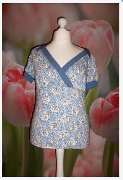 H & M Shirt blau geblümt Größe XL, ungetragen!