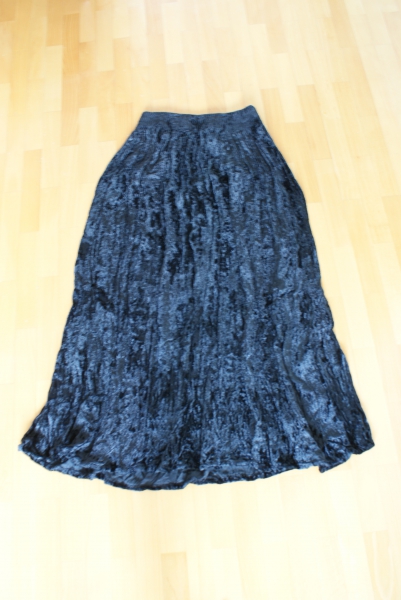 Schwarzer Maxi Rock samtig Gr.M Vintage gothik Mittelalter