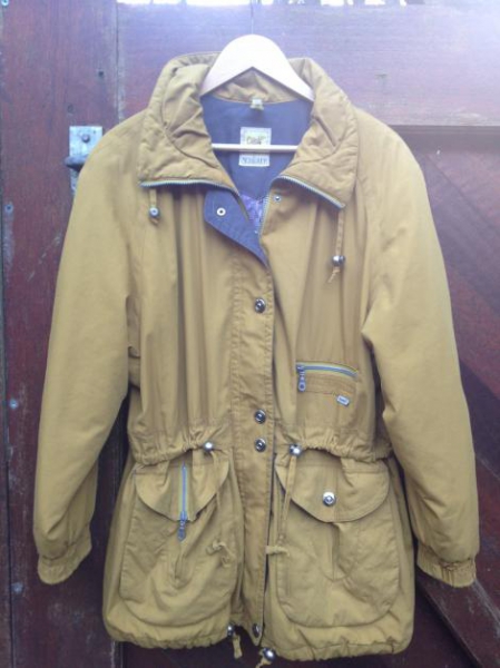 Winterjacke Senffarbend 