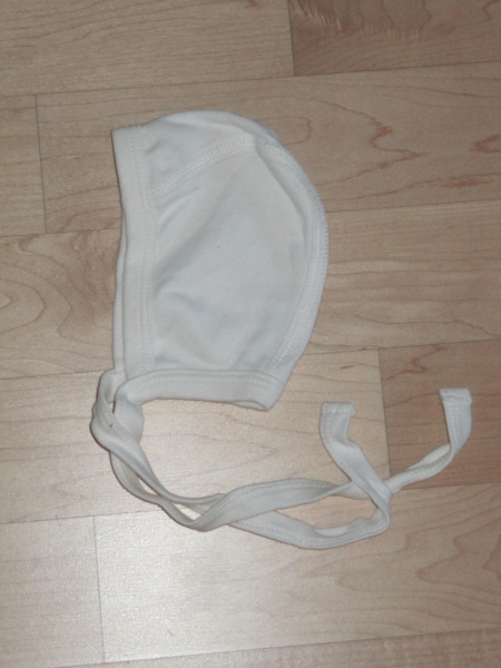 Erstlingsmütze weiß