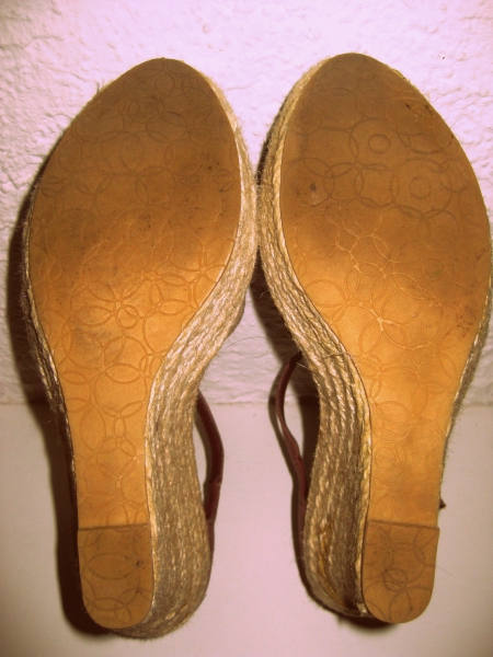 Sandalen mit Keilabsatz