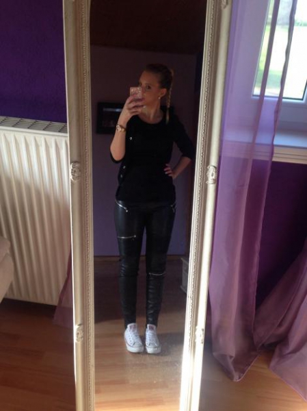 Beliebte Zara Bikerhose zuverkaufen ! 