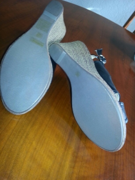 Sandaletten, Keilabsatz