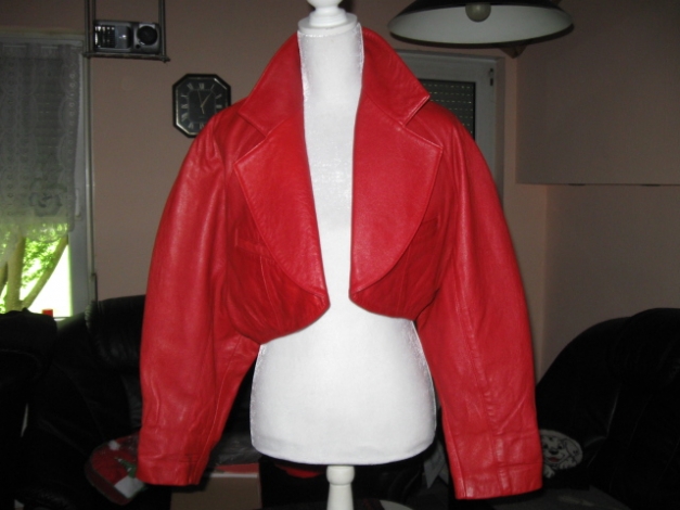 *** Sexy Outfit ~ Lederjacke ~ Boleroschnitt *** 