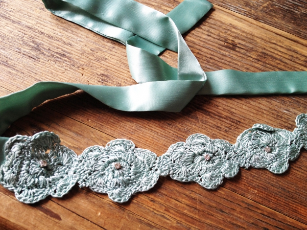 Gürtel, Halsband oder Haarband? Was Du willst!