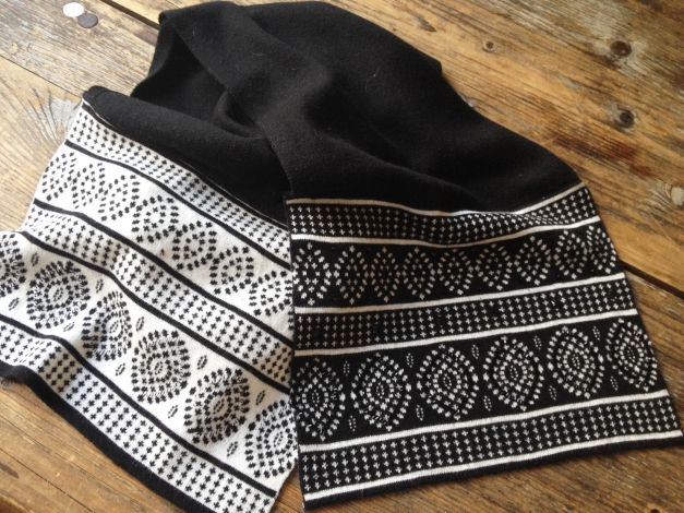 Toller Schal mit Azteken-Muster und schwarzen Perlen NEU