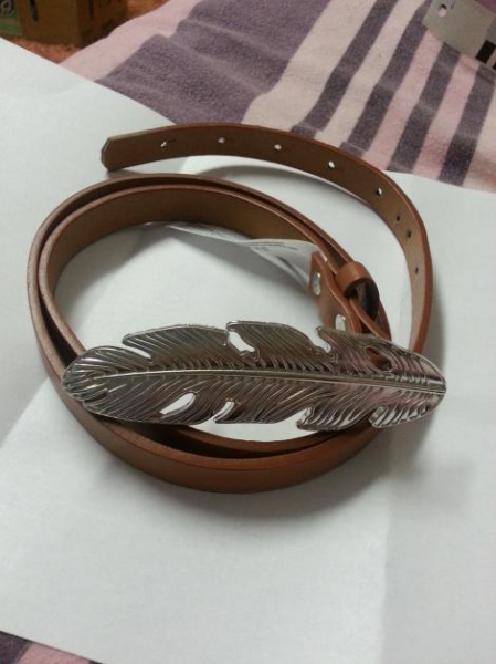 Toller Gürtel mit einer Feder-Schnalle!