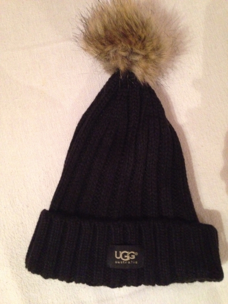 UGG Mütze Uggs Mütze Wintermütze Wollmütze Strickmütze Bommelmütze schwarz