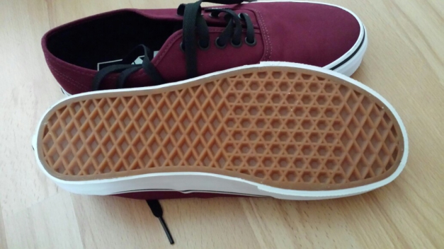 Weinrote / Bordeaux Vans