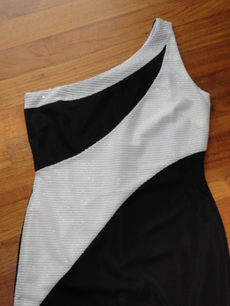 Neu ~* Apart ~* Tolles Jerseykleid mit Pailetten ~* Gr. 38 ~* schwarz*weiß