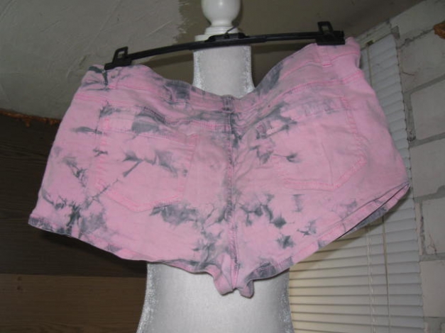 *** Batik ~ Shorts ~ Sexy ***