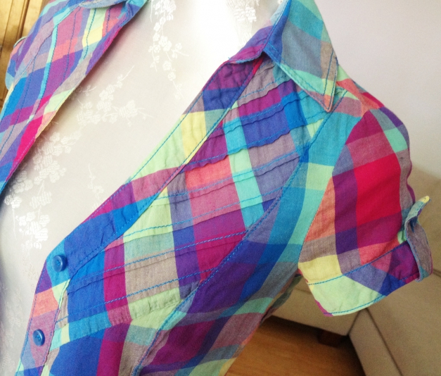 NEU Sportlich, sexy, elegant. Bluse NEU