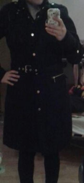 Edler, schwarzer Mantel von Yessica