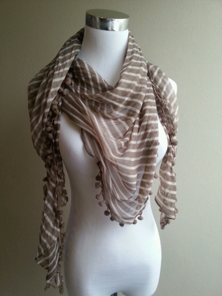 Schal Tuch Taupe gestreift mit Pompoms
