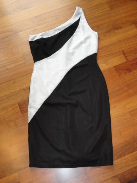 Neu ~* Apart ~* Tolles Jerseykleid mit Pailetten ~* Gr. 38 ~* schwarz*weiß