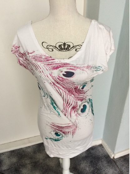 weißes Shirt mit Glitzer