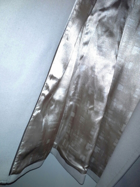 Eleganter, schicker Schöner trenchcoat mantel in beige Creme, ideal für die kommende kalte zeiten / H&M