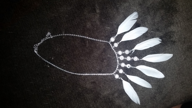 Tolle Kette mit Federn 