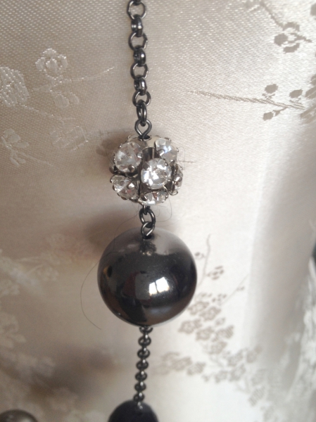 Tolle Statement-Kette in Silber und schwarz