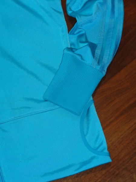 ~* Sport- und Trainingsjacke ~* Gr. 164 ~* türkis