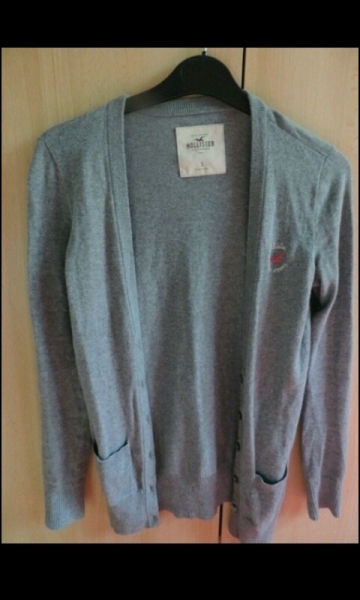 Grauer Hollister Cardigan