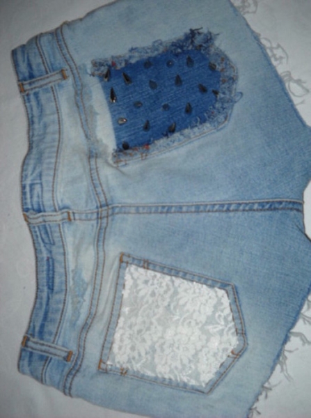 Stachelnieten Spitze Hot Pants Shorts Destroyed kurze Hose Jeans blau Killer Nieten Studs 34 36 38 XS S M 