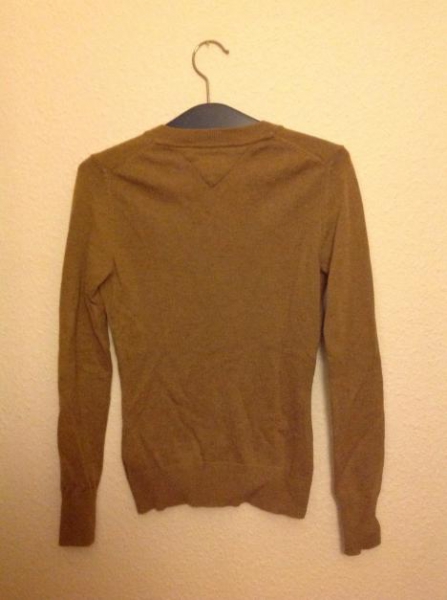 Kamelfarbener Pullover von Hilfiger