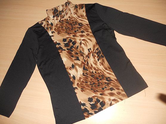 Damen Stretch Shirt Tunika Gr. ca. 32 34 36 Leo-Print 