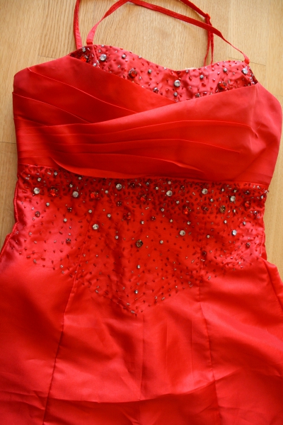 Festliches rotes Abendkleid