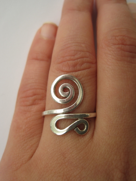 Ring / Silberring in Wellenform - Innendurchmesser 17mm, echtes Silber