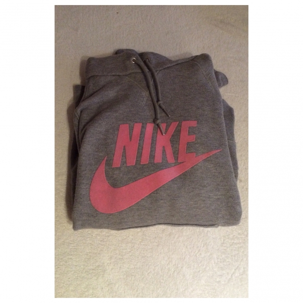 Nike Hoodie in Grau mit Rosa / Pullover / Kapuzenpullover