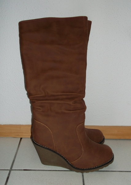 Wedges Keilabsatz Stiefel Gr. 38 hellbraun