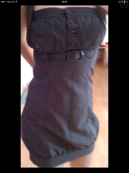 Sehr süßes bandeaukleid