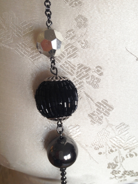 Tolle Statement-Kette in Silber und schwarz