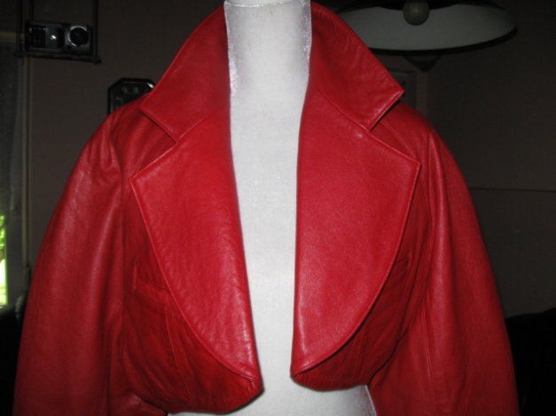 *** Sexy Outfit ~ Lederjacke ~ Boleroschnitt *** 