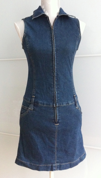 Süßes Jeanskleid NEU