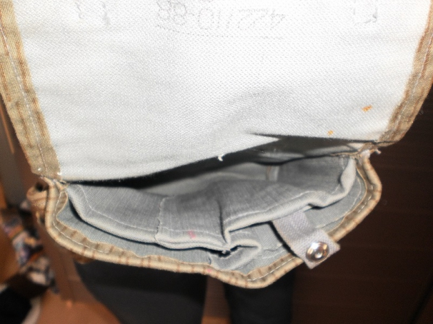 Military-Tasche: Glanzstern-Custom, auch als Gürteltasche tragbar! Festvalhit! DDR Ostalgie