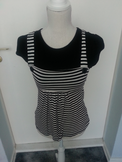 süßes Shirt, gestreift