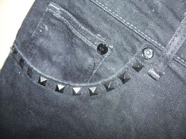 sexy schwarze röhrenjeans mit nieten blogger hipster 