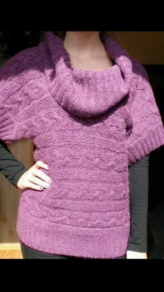 Flauschiger kurzarm Pullover von Esprit