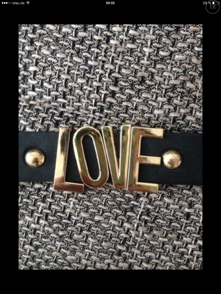 Stylischer LOVE Gürtel 