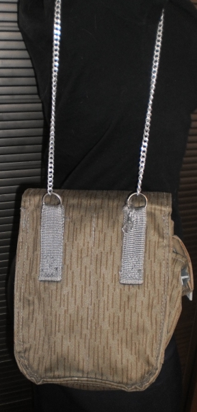 Military-Tasche: Glanzstern-Custom, auch als Gürteltasche tragbar! Festvalhit! DDR Ostalgie