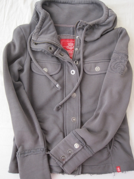 Grauer Sweatshirt mit Hochkragen von EDC By Esprit  Größe M NEU!