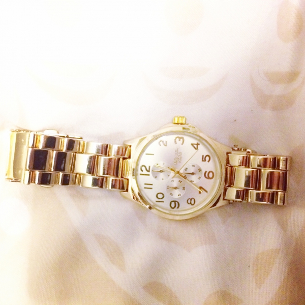 Gold Uhr blogger neu