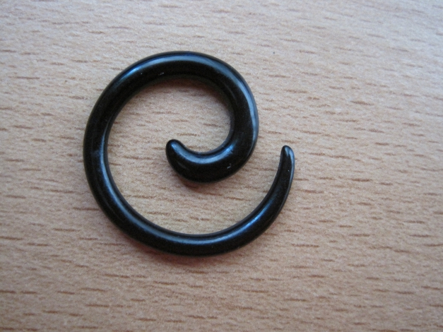 Schwarze Dehnungsschnecke aus Acryl  Durchmesser 2mm