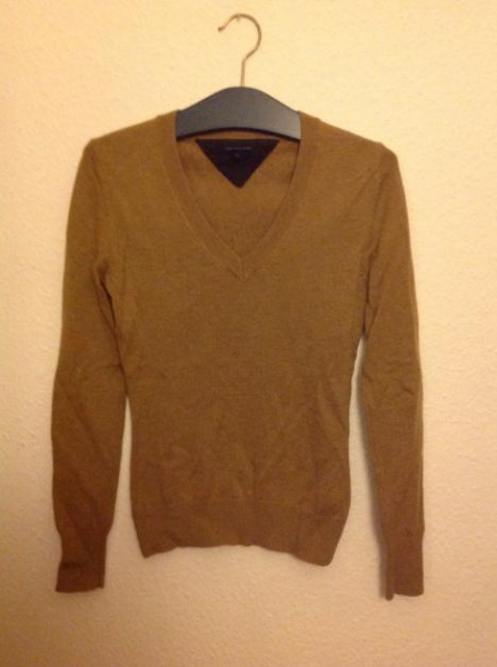 Kamelfarbener Pullover von Hilfiger
